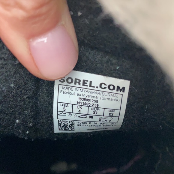 Woman’s Sorel boots - Picture 4 of 5